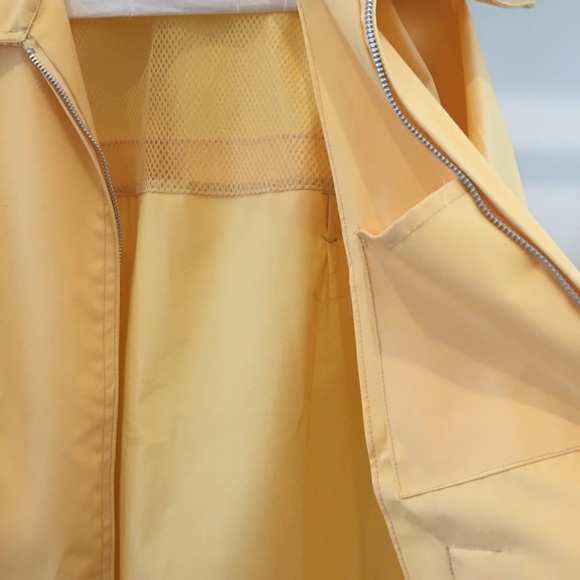 Light Weight Sporty Jacket - Picture 4 of 6